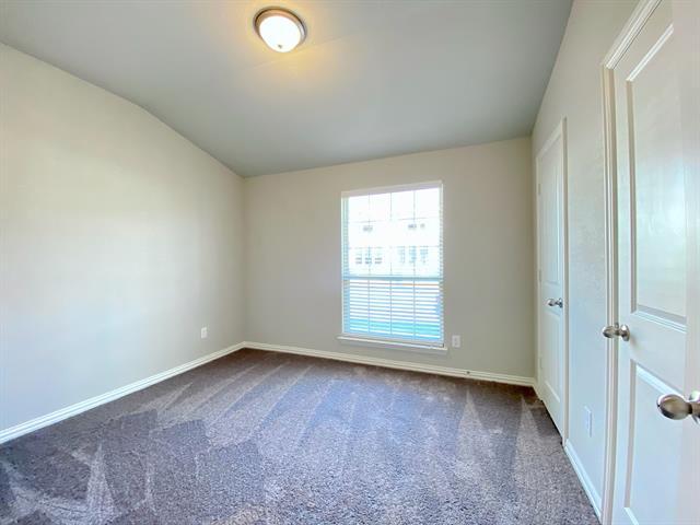 Building Photo - 3404 Solana Cir