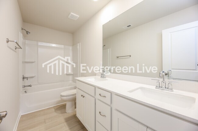 Building Photo - now