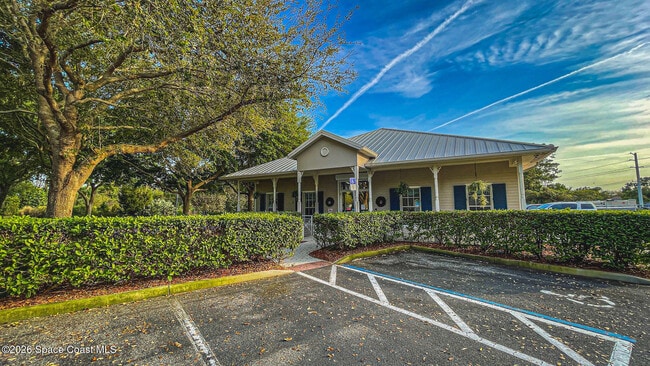 Building Photo - 537 Mason Dr