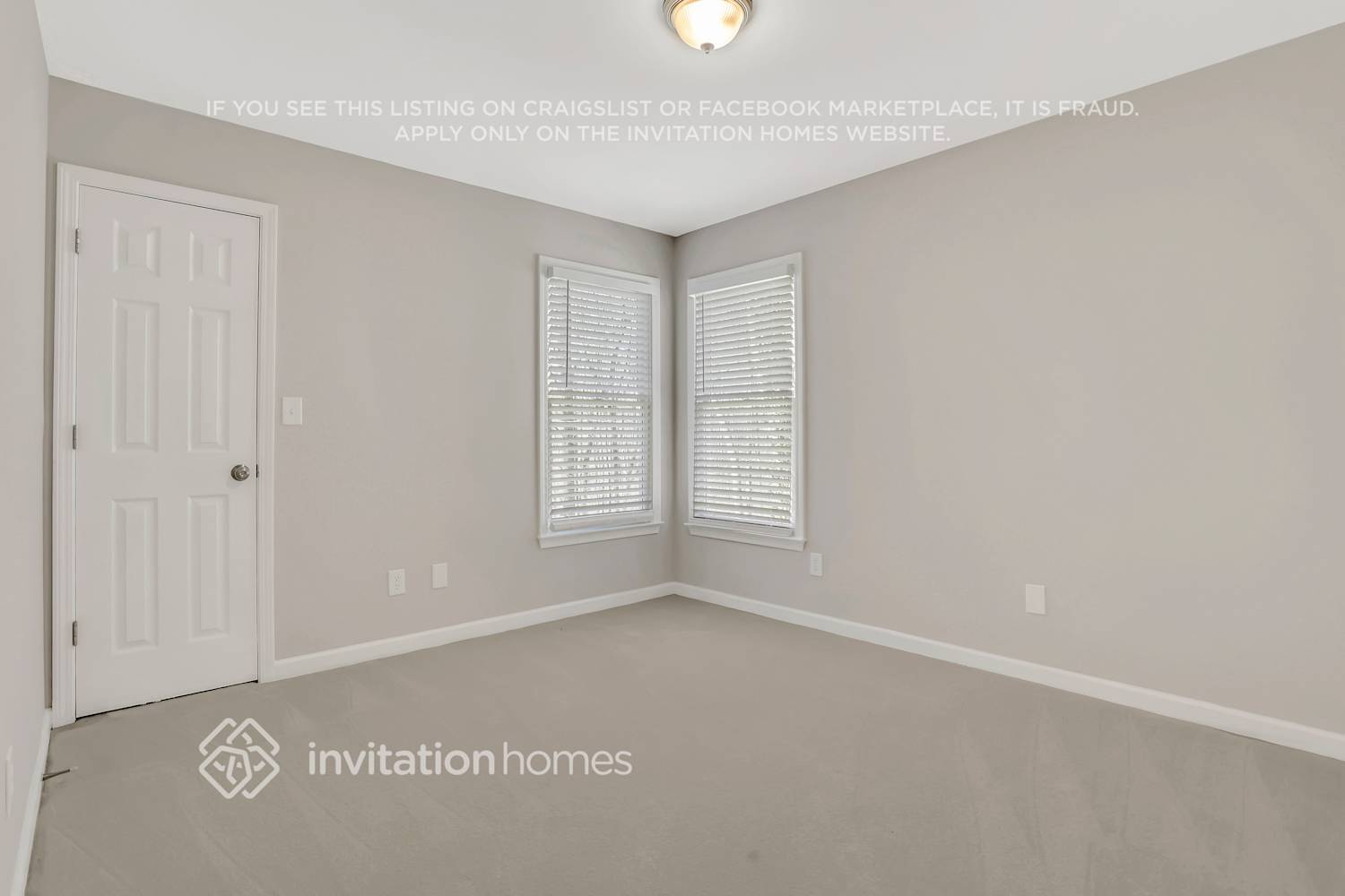 Building Photo - 4894 Day Lily Way