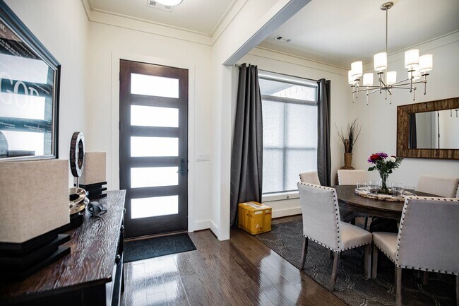 Building Photo - 8707 W Flycatcher Pl