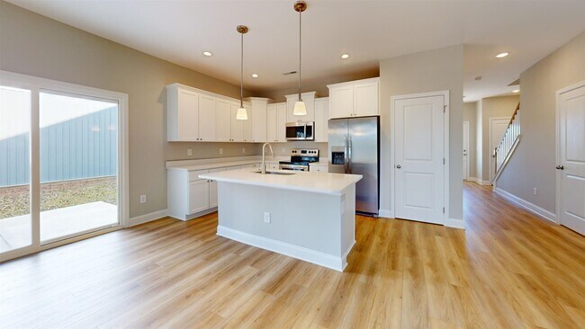 Building Photo - 1032 Moen Lp