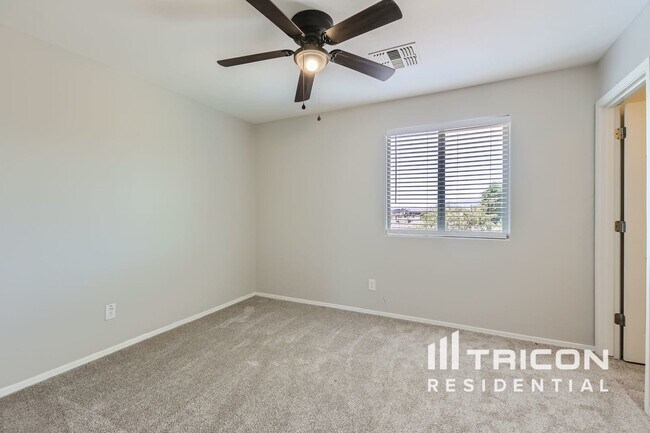 Building Photo - 5707 W Milada Dr