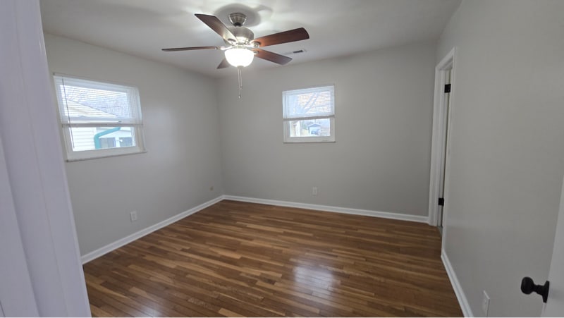 Building Photo - 432 Hickory Ln