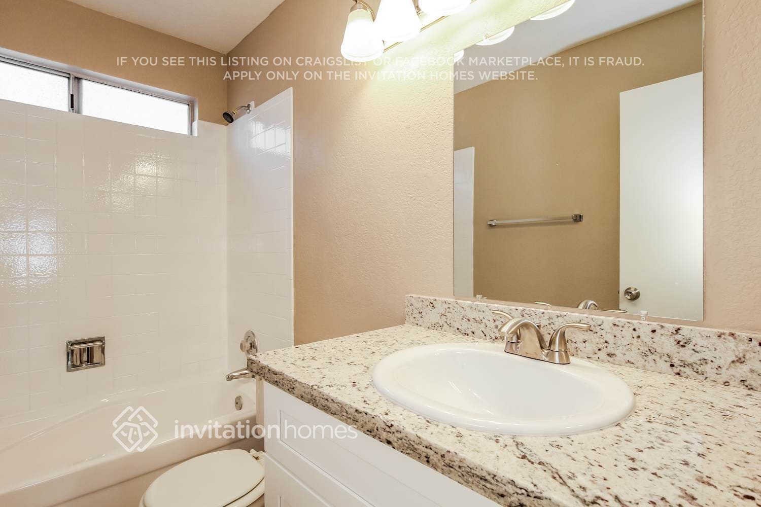 Building Photo - 3108 E Siesta Ln