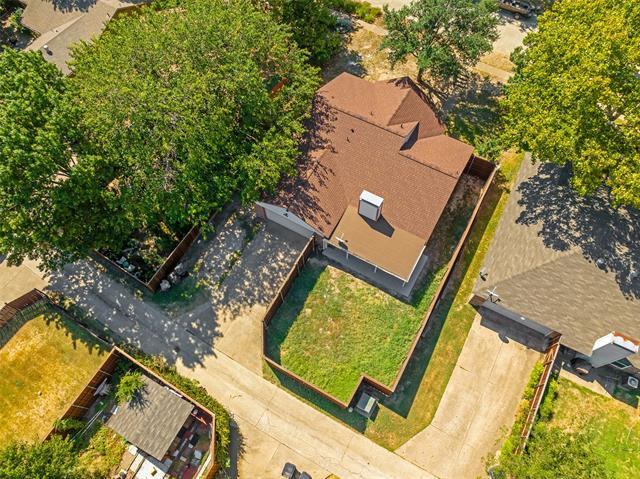 Building Photo - 8400 Willow Creek Dr