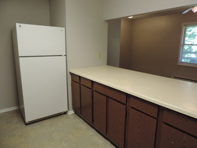 Building Photo - 4bd Lower Unit In Duplex Right Off New Market And Close To ASU