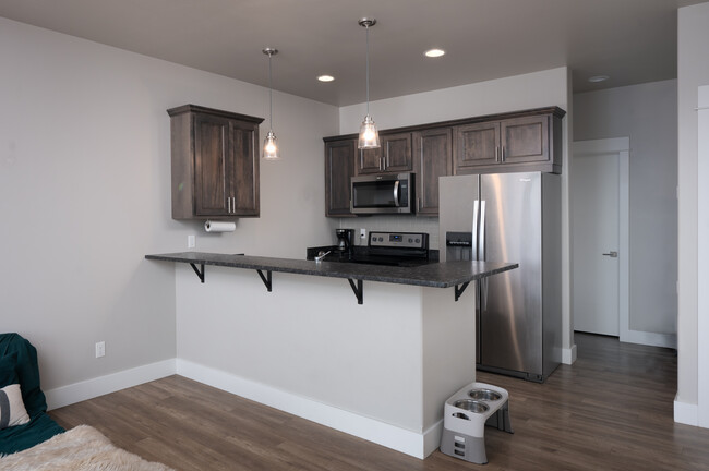 Building Photo - 3083 Warbler Way
