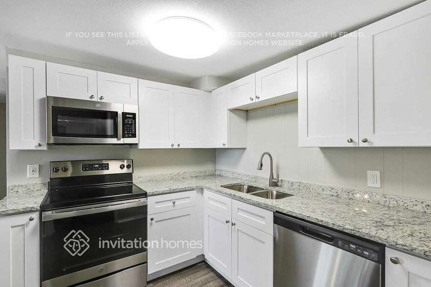 Building Photo - 11659 106th St