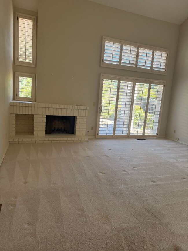 Building Photo - 742 Liquidamber Pl