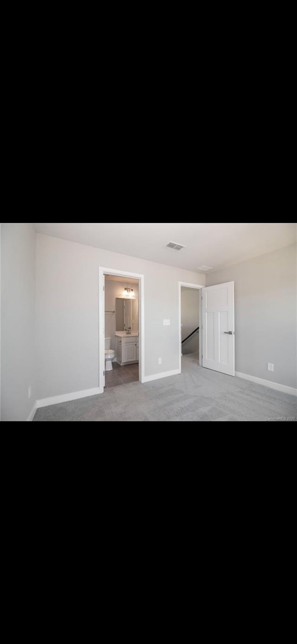3rd Fl Bedroom w/ Bath & Loft - 458 W Tremont Ave