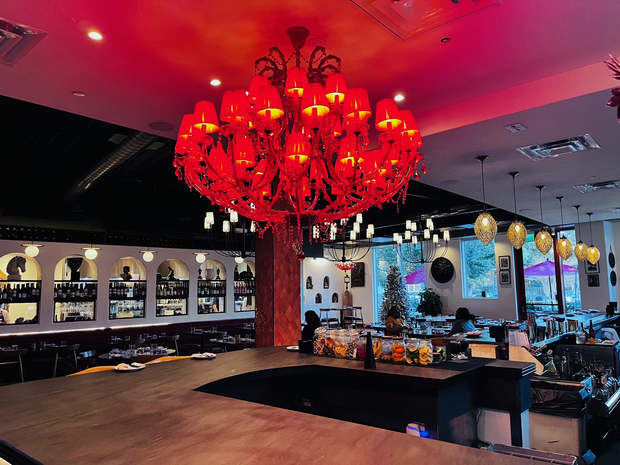 Building Photo - 405 W Drew St