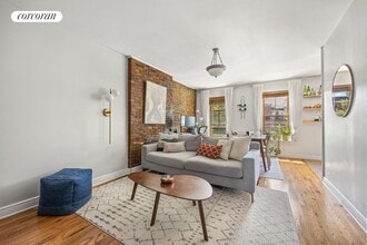 Building Photo - 39 Claver Pl