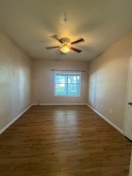 Bedroom - 4802 51st St W