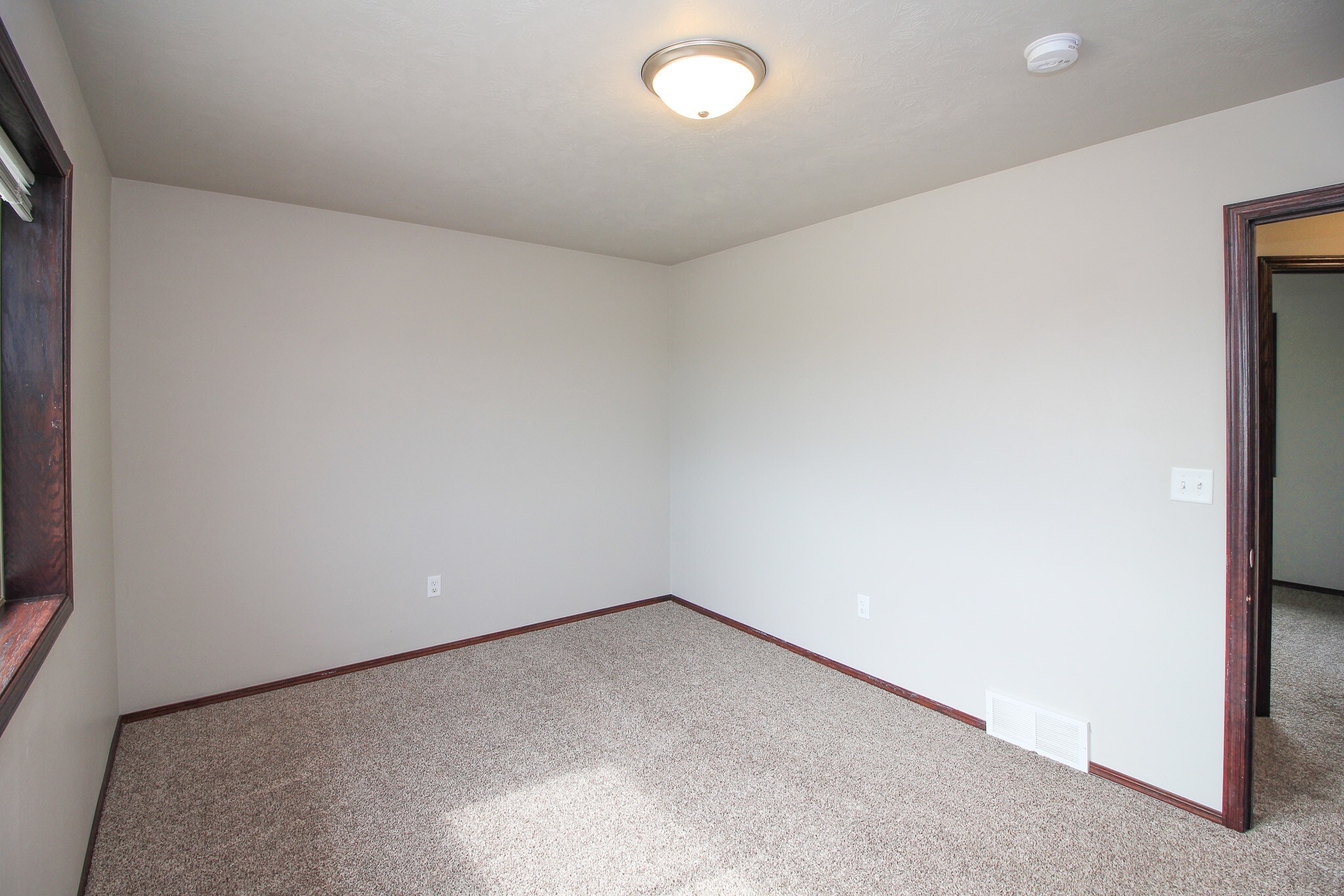 Building Photo - 1005 Tanner Ct