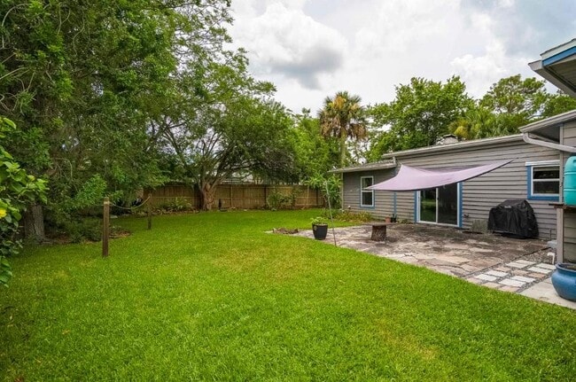 Building Photo - 144 Menendez Rd