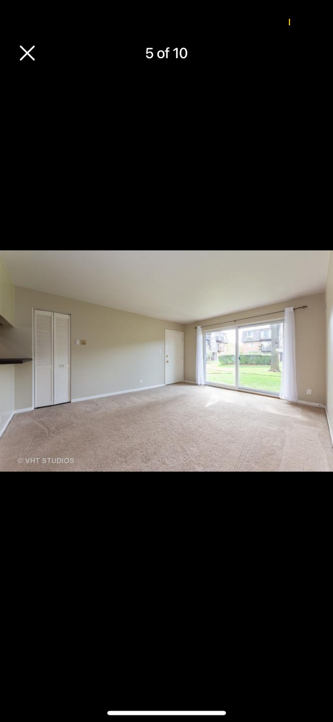 Primary Photo - 9397 Bay Colony Dr