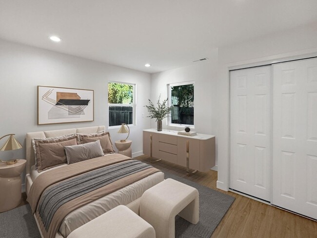 Building Photo - 2229 Pulgas Ave