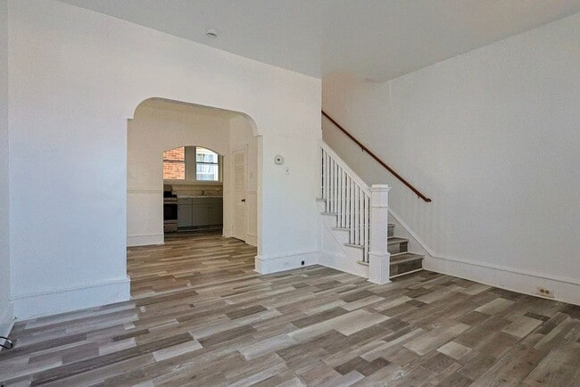 Building Photo - 3636 Winchester Ave