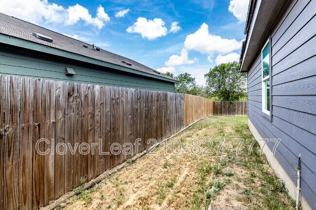 Building Photo - 547 Filibusters Trail