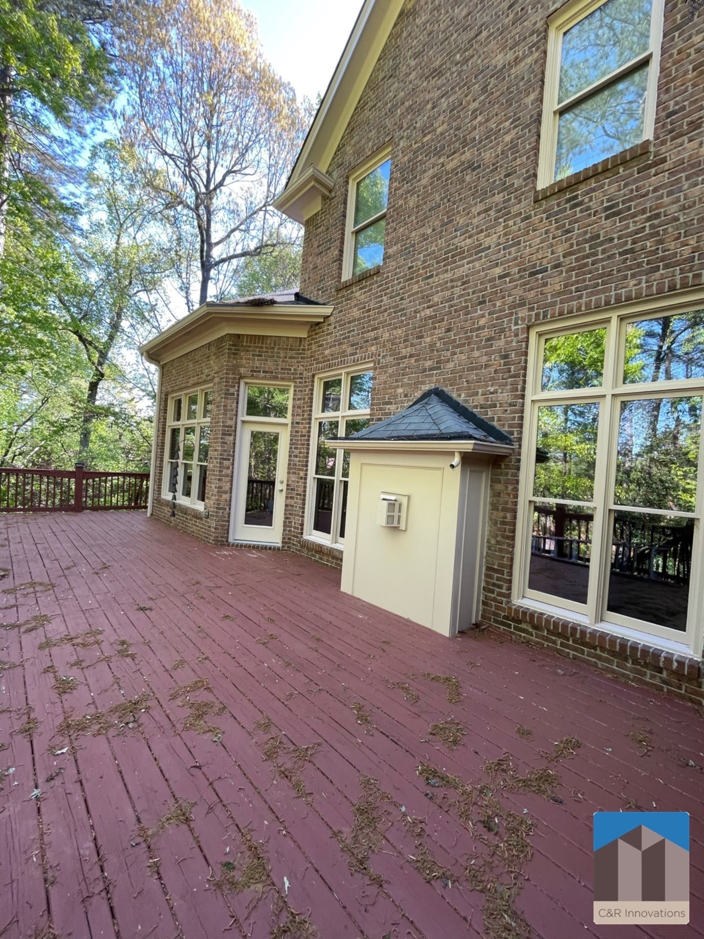 Building Photo - 1377 Greencrest Ct