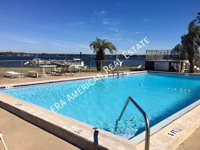 Building Photo - 726 Eglin Pkwy NE