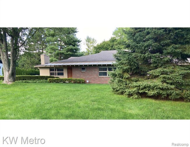 Building Photo - 561 Yorkton Ln