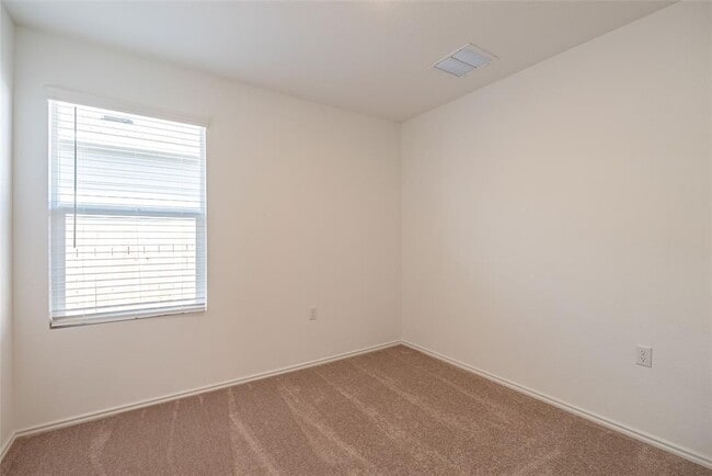 Building Photo - 14212 Lyndora Ln