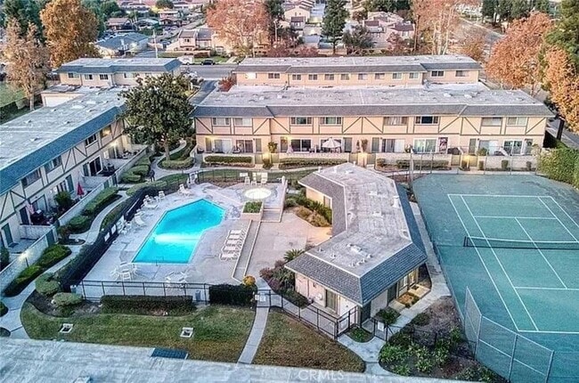 Building Photo - 1103 W Francis St