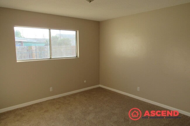 Building Photo - 2623 Van Buren Pl