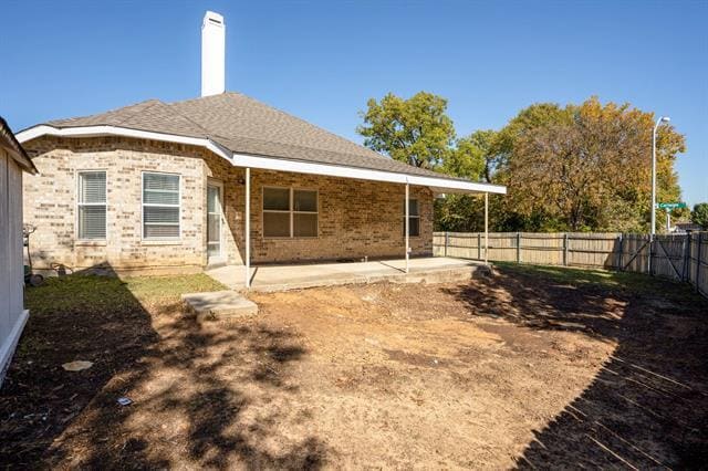 Building Photo - 2701 Chatsworth Dr