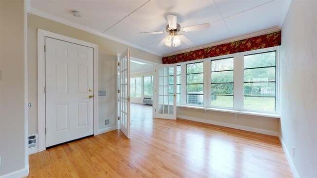 Building Photo - 31 S Tealwood Dr