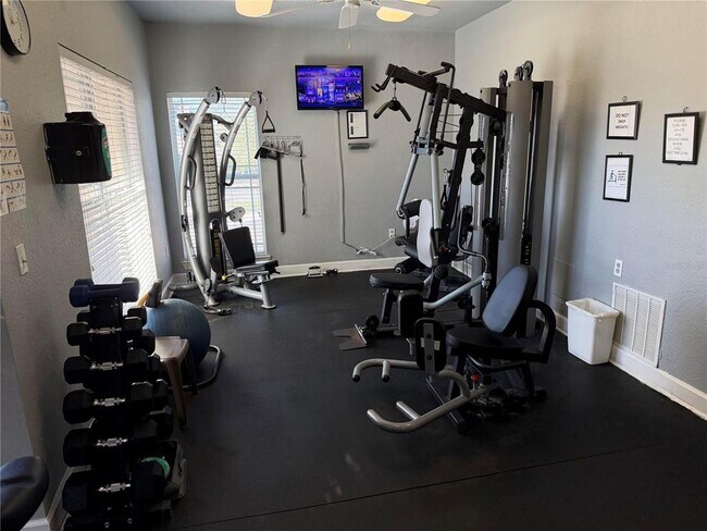 Building Photo - 1216 S Missouri Ave