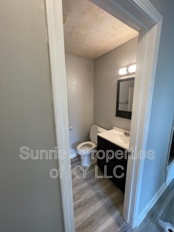 Building Photo - 6704 Rebecca Ln