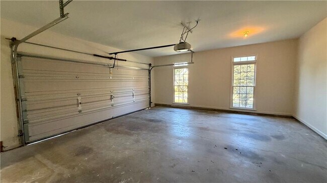 Building Photo - 4005 Lost Oak Ct