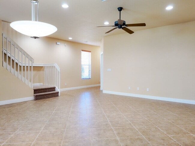 Building Photo - 3 Bedroom 2.5 Bath Single Family home in V...