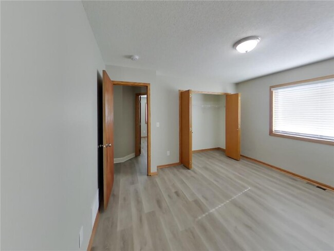 Building Photo - 9996 Park Pl Dr