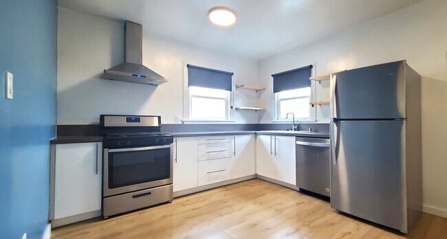 Building Photo - 1311 Roland Curtis Pl