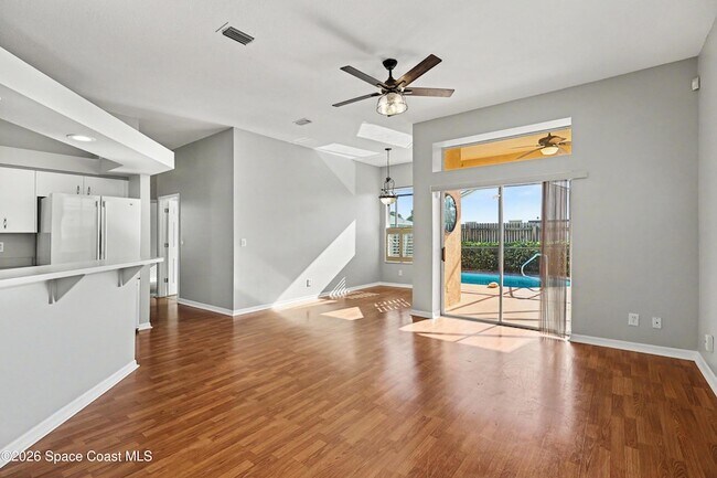 Building Photo - 8056 Bracken Ln