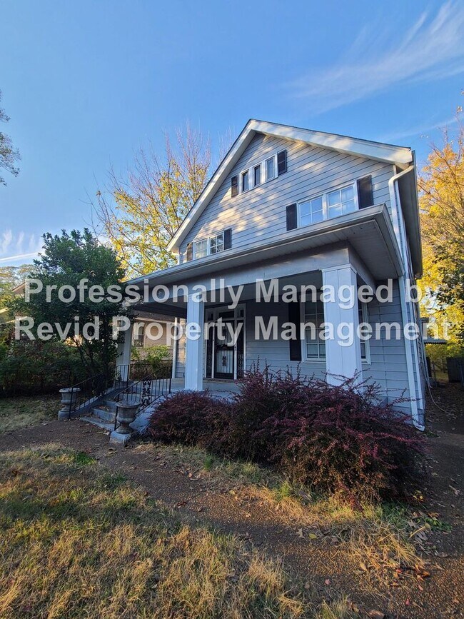 Building Photo - First Month Free on a 13-Month Lease