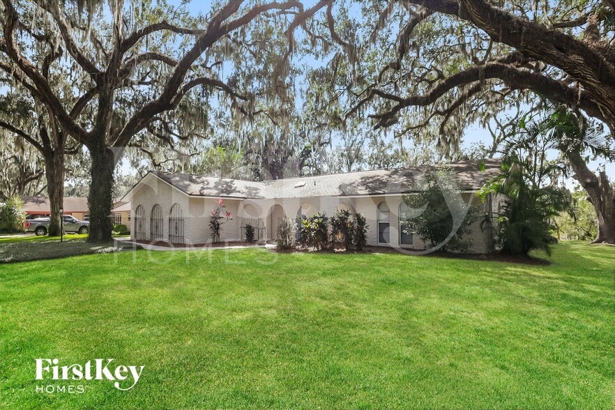 Building Photo - 244 Birch Ln