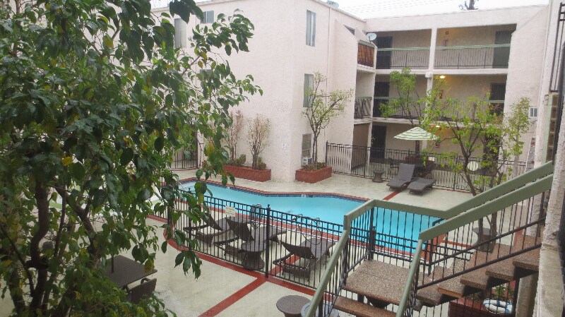Primary Photo - 409 Burchett St
