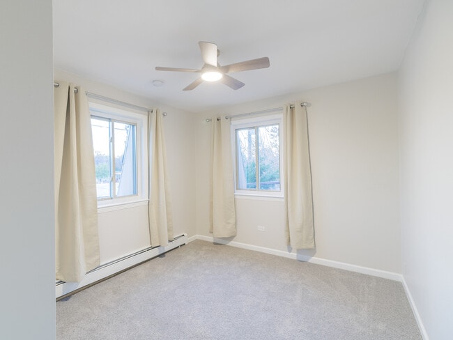 Building Photo - 1390 Everett Ct