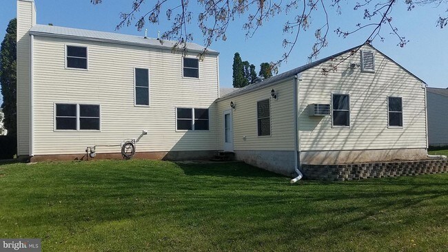 Building Photo - 3886 Scibilia Rd