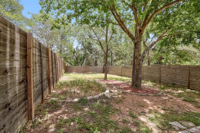Building Photo - 4803 Pecan Springs Rd