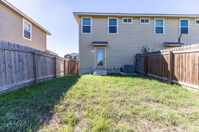 Building Photo - 7314 Colina Way #3