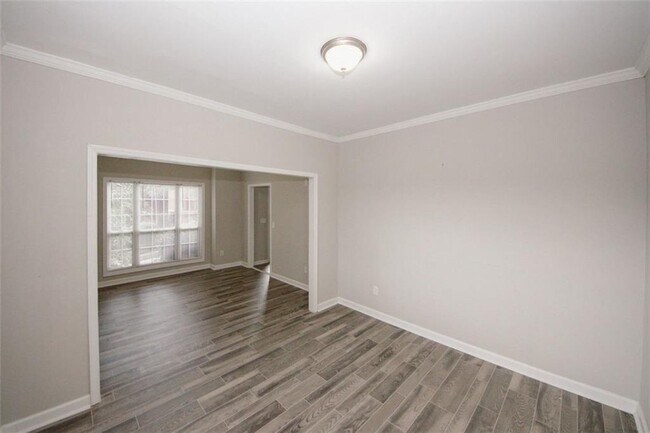 Building Photo - 365 Hunt Creek Dr