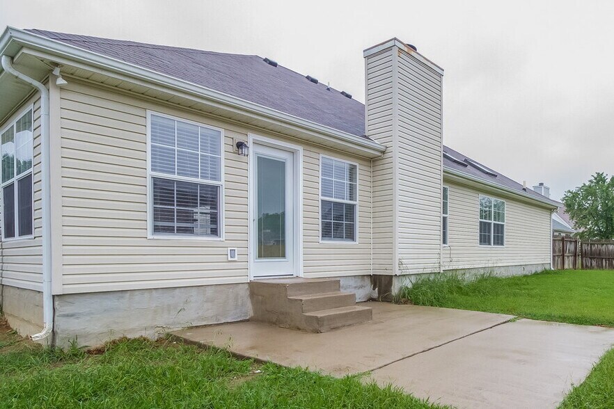 Building Photo - 1413 Micheles Way