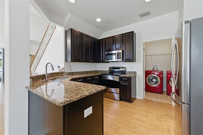 Building Photo - 11804 13th Way N
