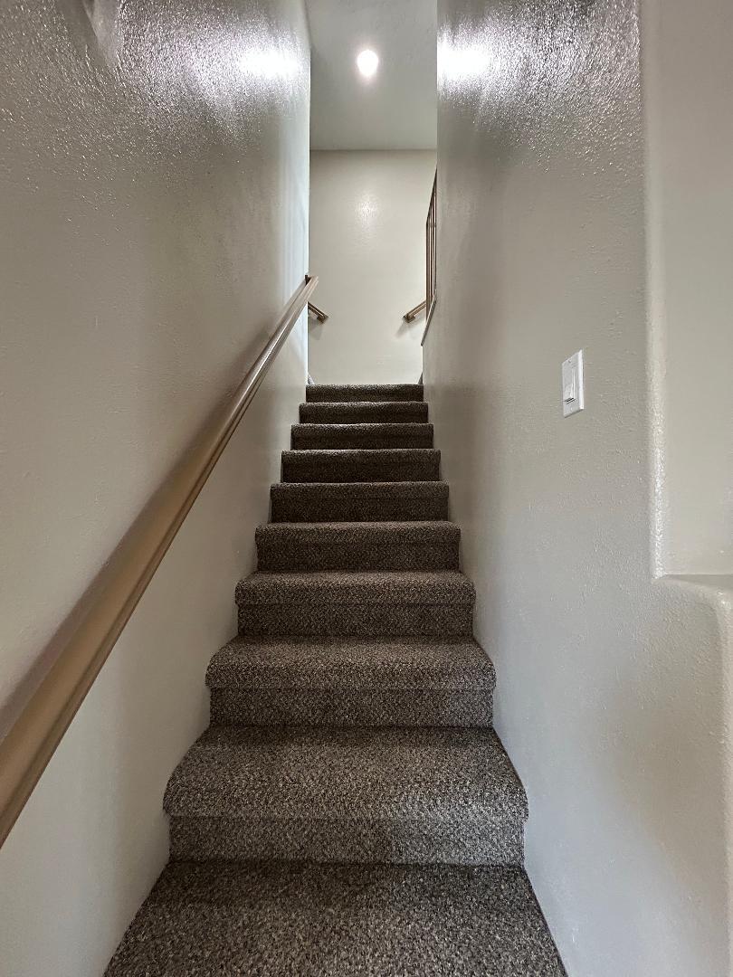 Building Photo - 6609 Saint Josephs Ave NW